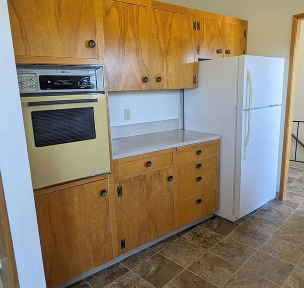 Bel Air Apartments — Photo 41