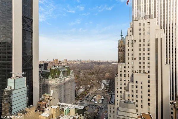 Sold by Maltz Auctions Inc | media 19