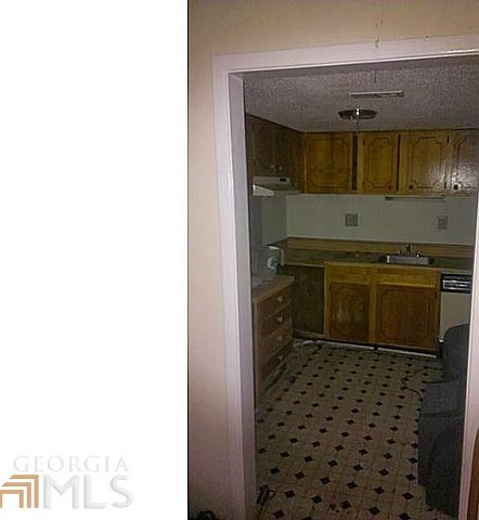 2nd image of 1151 Rankin St Unit A5