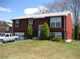 37 Tudor Ln, Naugatuck, CT 06770