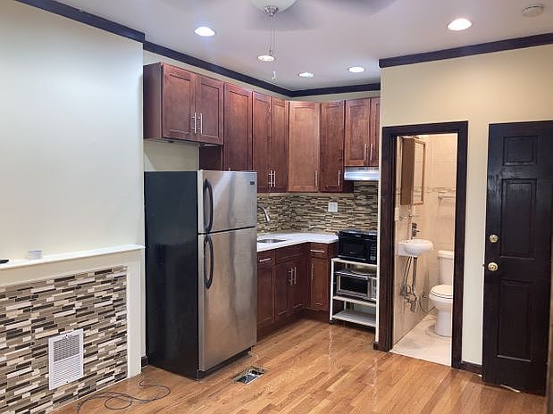 1st image of 574A Macon St #3A