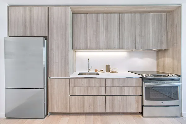 Rented by Bold Marketing | media 18