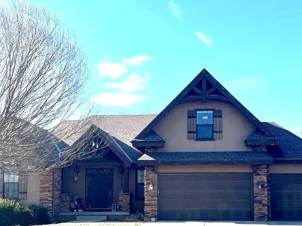 110 S Westglen Dr, Raymore, MO 64083