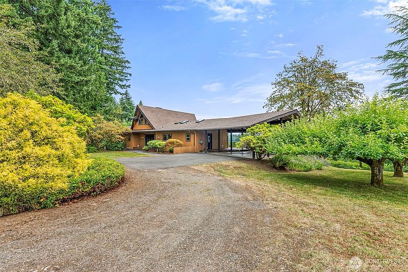 3rd image of 432 Brim Road