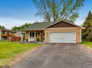 11621 Nevada Ln, Champlin, MN 55316