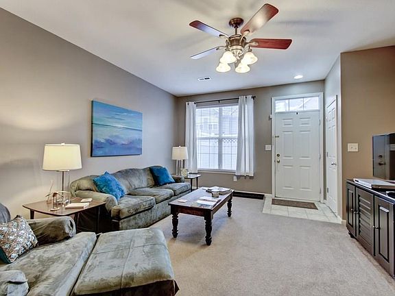 5th image of 2337 Colfax Ln