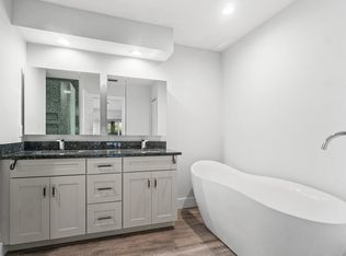 21290 Sawmill Ct, Boca Raton, FL 33498