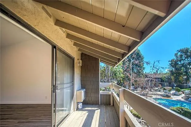 262 Streamwood — Photo 112