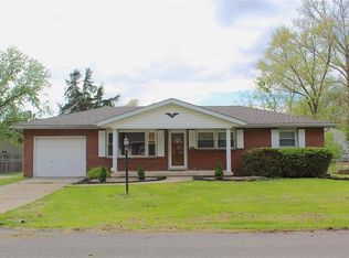 6304 Florida Ave, Godfrey, IL 62035