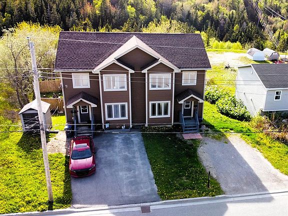 4th image of 122 Bayview Heights