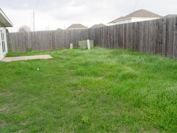 3rd image of 7334 Prairie Village Dr