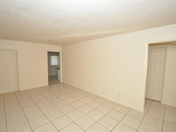 5th image of 114 4th Jpv St