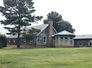 1011 Lawshe Rd, Senoia, GA 30276