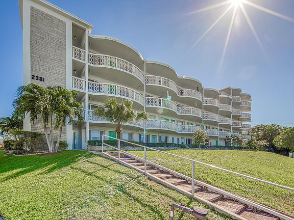 2nd image of 2381 Sunset Avenue #417