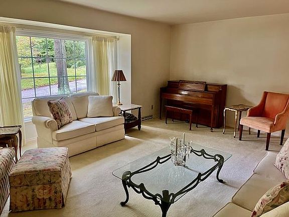 3rd image of 3360 Indian Dr