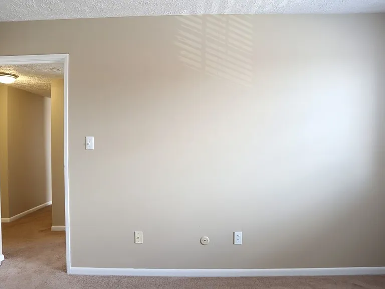 Stadium View Apartments — Photo 14