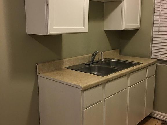 5th image of 3151 Gobel Ave APT 2