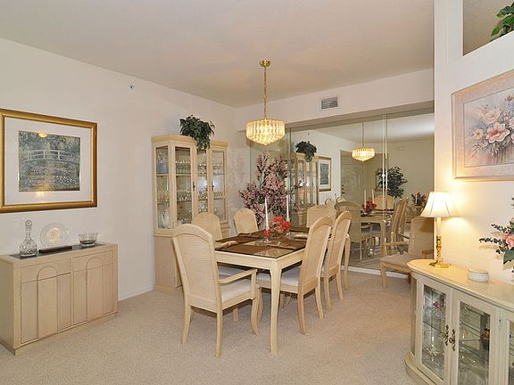 3rd image of 680 Lalique Cir APT 1203