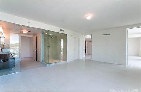 5th image of 720 NE 62nd St APT 412