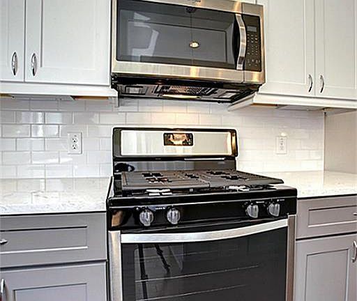 4th image of 1158 Wycliffe Dr
