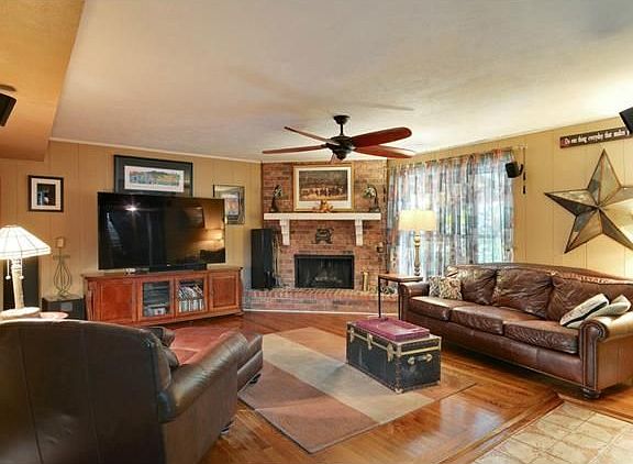 3rd image of 504 Oak Ave