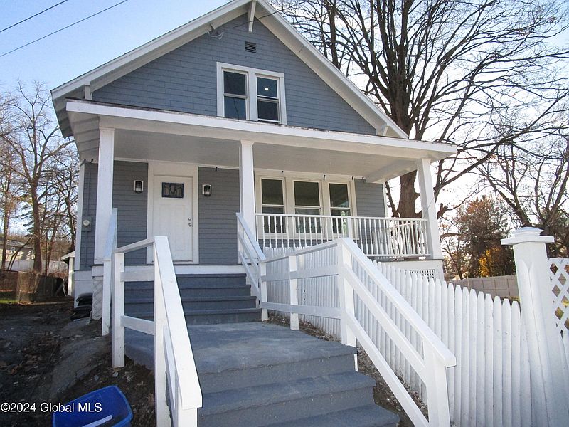 2nd image of 26 Northern Drive