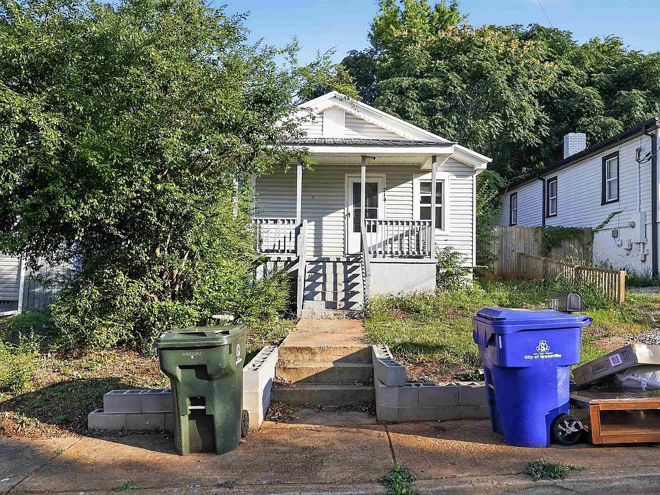 1st image of 214 Spartanburg St