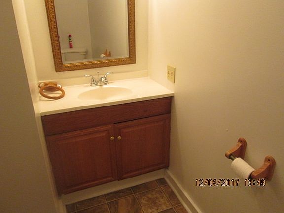 5th image of 213 N 5th St
