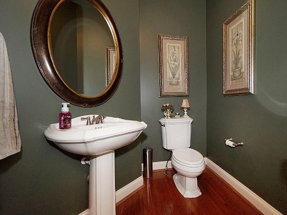 2nd image of 6525 Shady Oak Ln