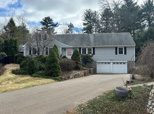 2 Forest St, Dover, MA 02030