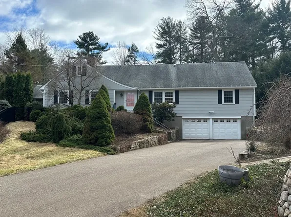 2 Forest St, Dover, MA 02030