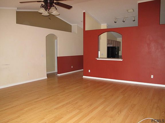 3rd image of 14 Pickston Ln