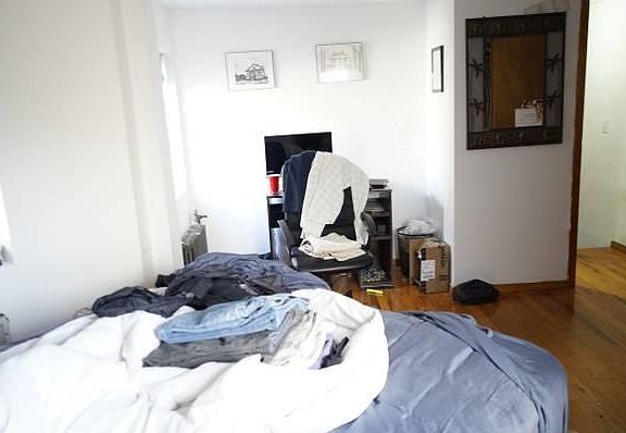 4th image of 29 7th Ave #4