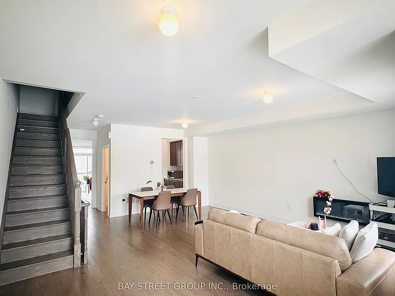 255 Tennant Cir — Photo 8