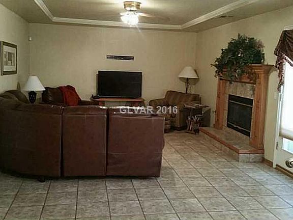 2nd image of 3797 Hildebrand Ln #0