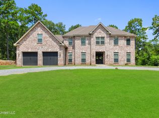 118 Concord Dr, Lucedale, MS 39452