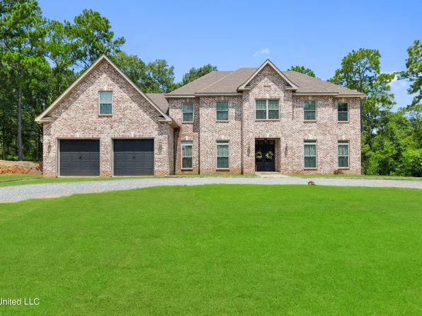 118 Concord Dr, Lucedale, MS 39452