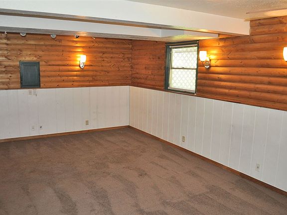 3rd image of 23320 Broadwood Dr