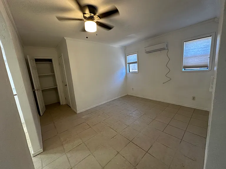 2506 Stanford Ave #B — Photo 5