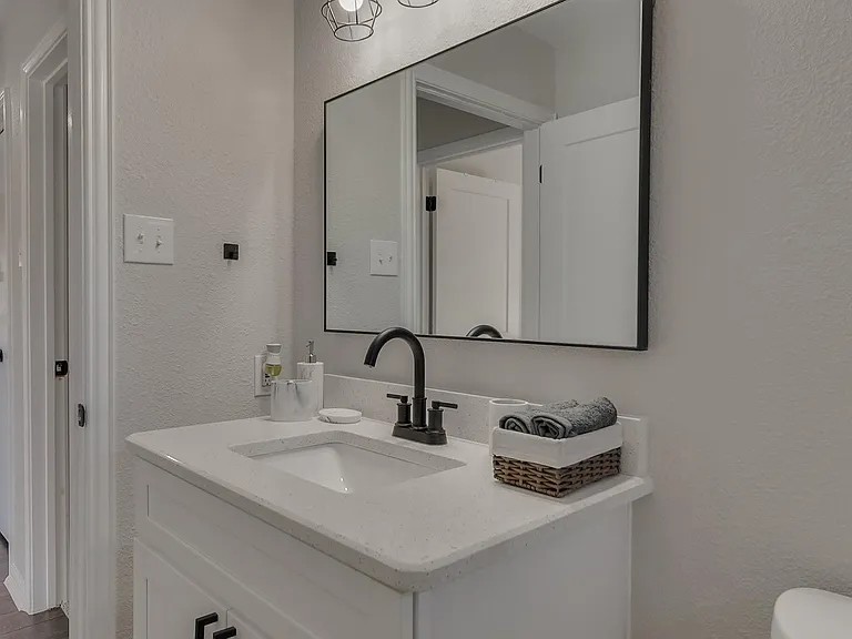 2421 Regal Rd — Photo 21