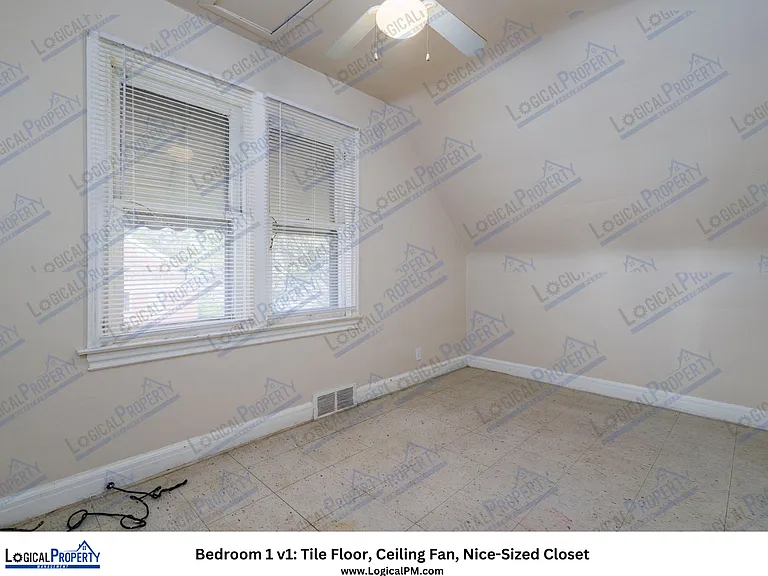 8_Bedroom v1