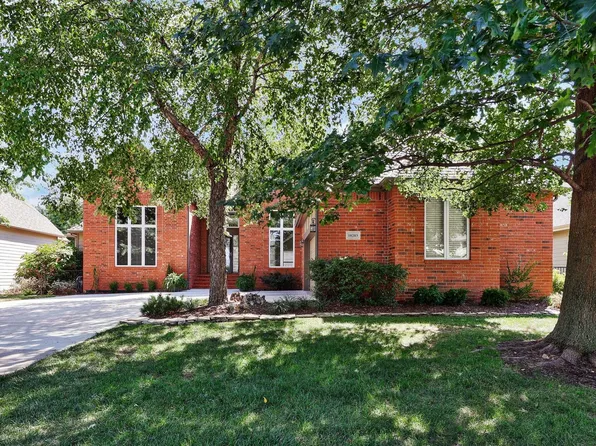 10203 E Churchill St, Wichita, KS 67206