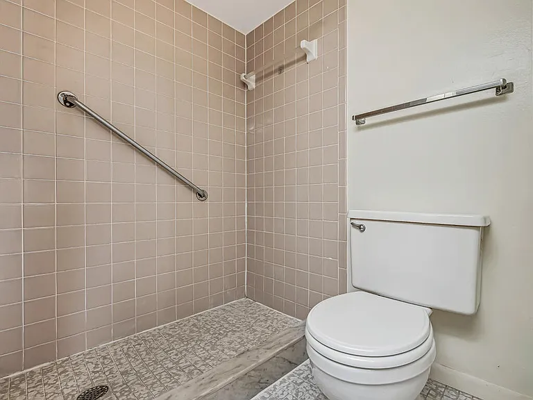 4640 Lucerne Lakes Blvd W #206 — Photo 17