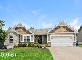 1811 Barclay Trail Dr, Wentzville, MO 63385