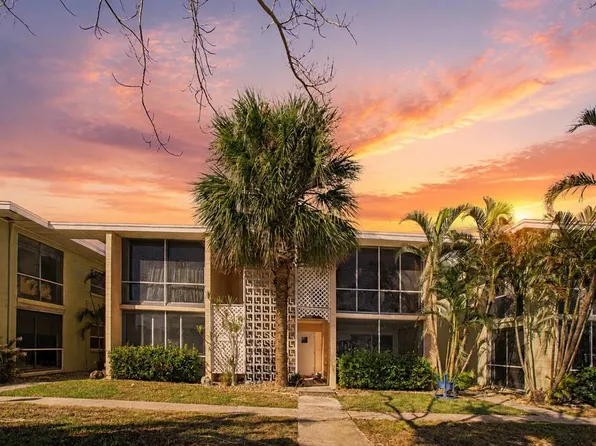 10215 MANATEE AVENUE W #7, BRADENTON, FL 34209