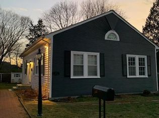 60 Fales Ave, Barrington, RI 02806