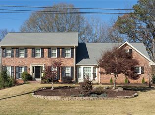 5370 Redfield Rd, Atlanta, GA 30338