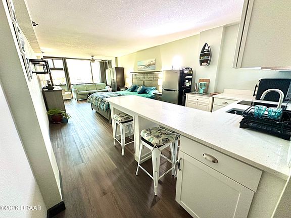 3rd image of 1909 S Atlantic Ave #502