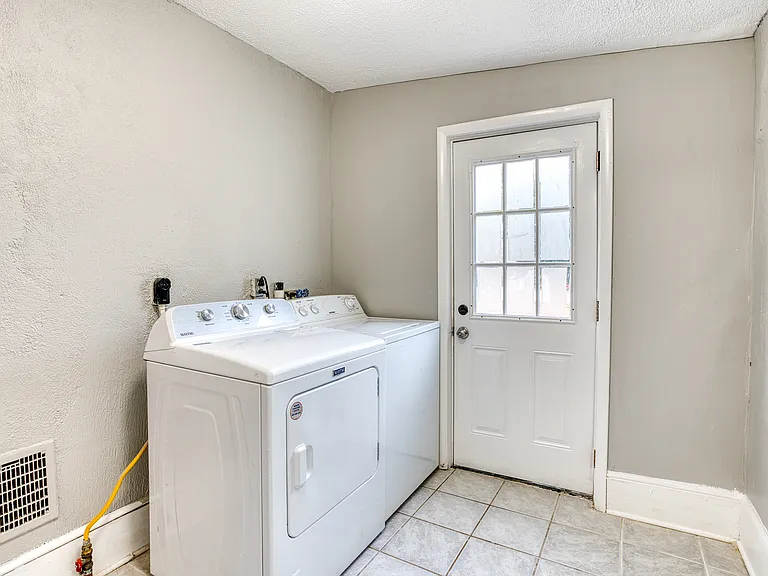 75 Ellis St — Photo 12