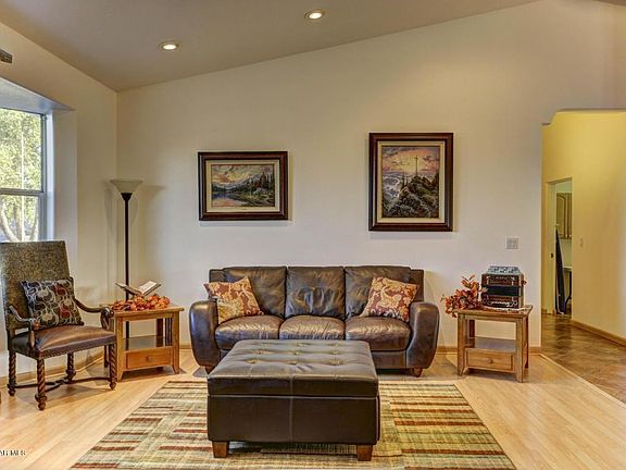 3rd image of 2560 S Colina Ln